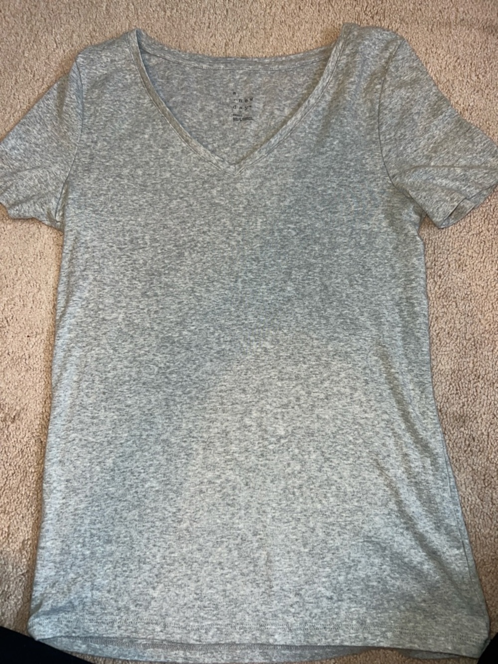 Women's V-Neck Short Sleeve Tee - Gray